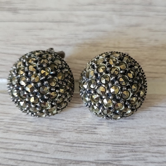 Vintage Judith Jack Stamped Sterling Silver Marcasite Clip Earrings Round Dome‎